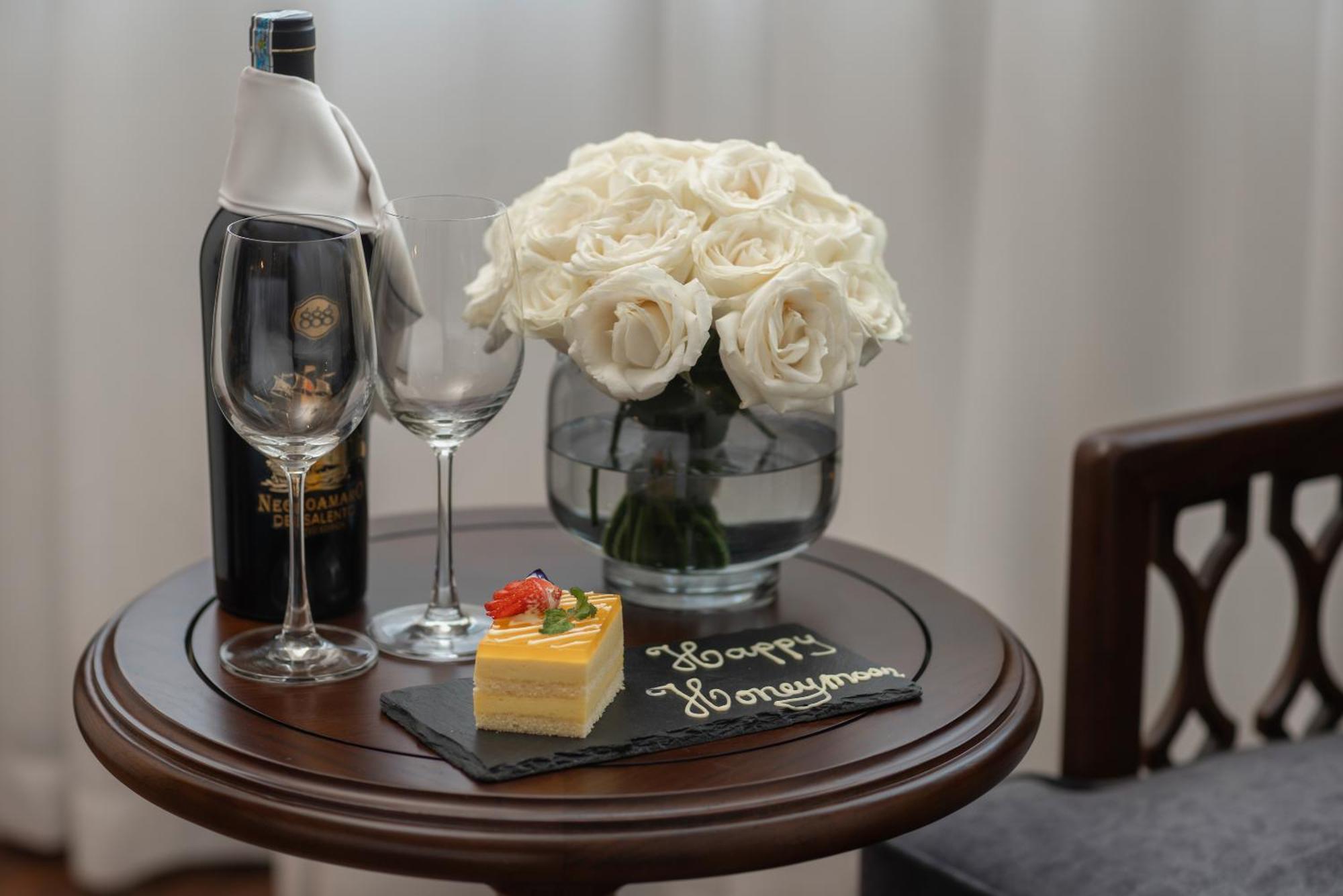 The Q Boutique Hotel Ханой Экстерьер фото
