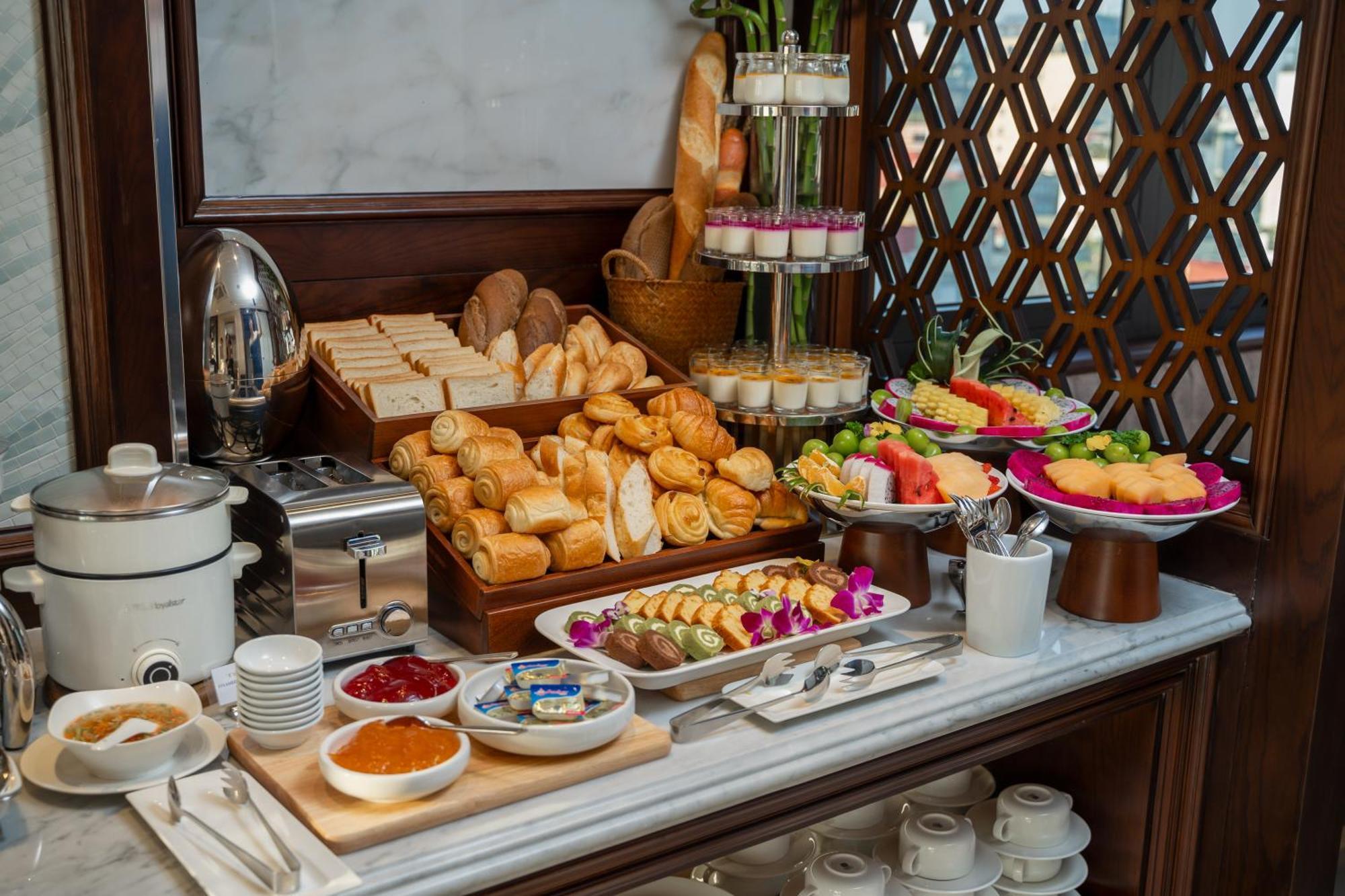 The Q Boutique Hotel Ханой Экстерьер фото