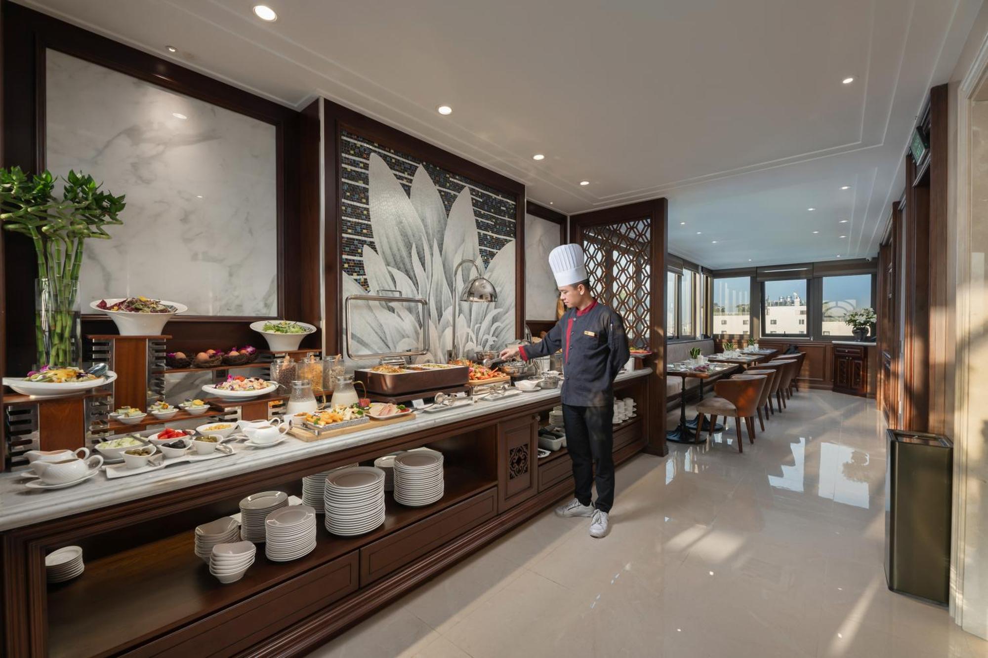 The Q Boutique Hotel Ханой Экстерьер фото