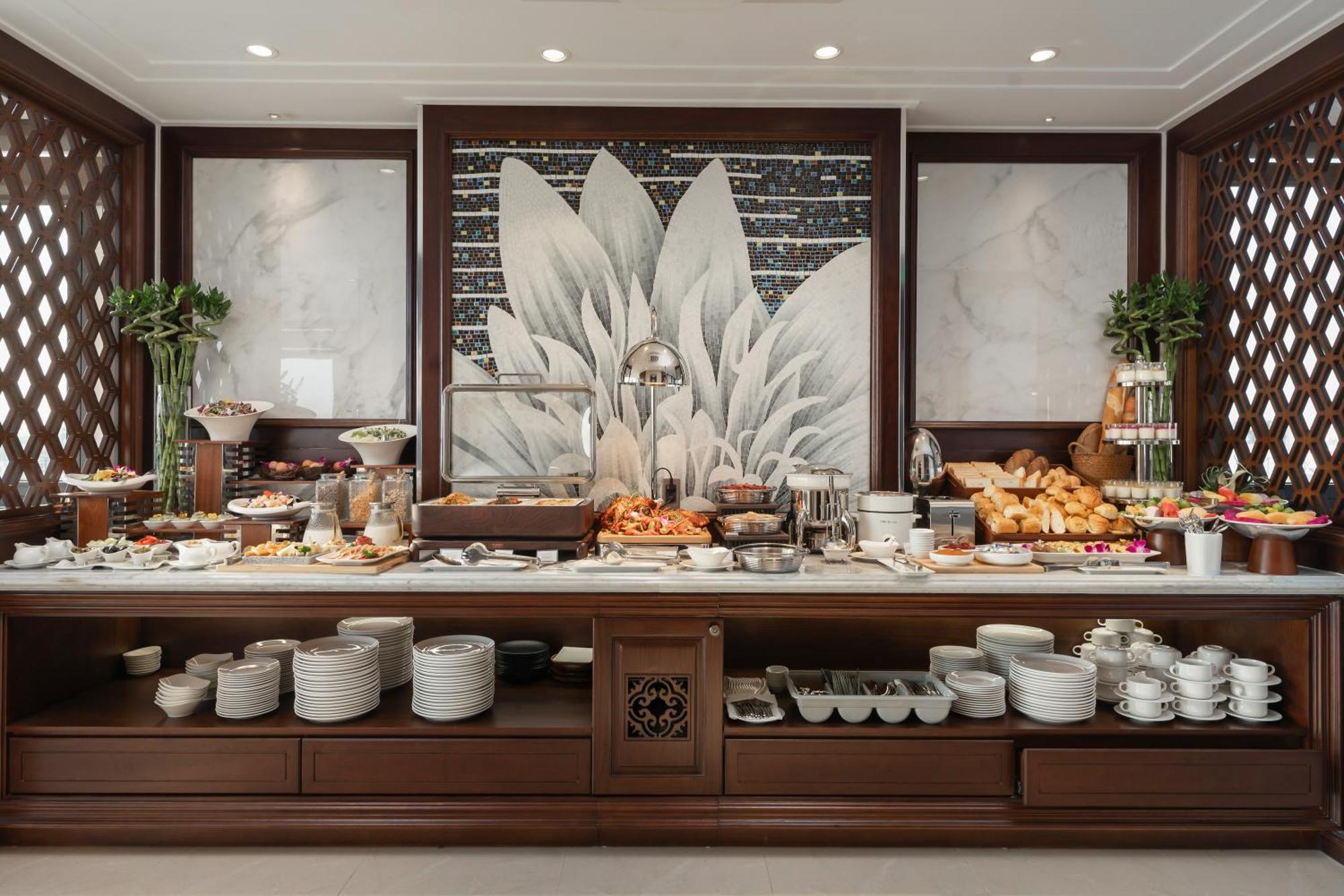 The Q Boutique Hotel Ханой Экстерьер фото